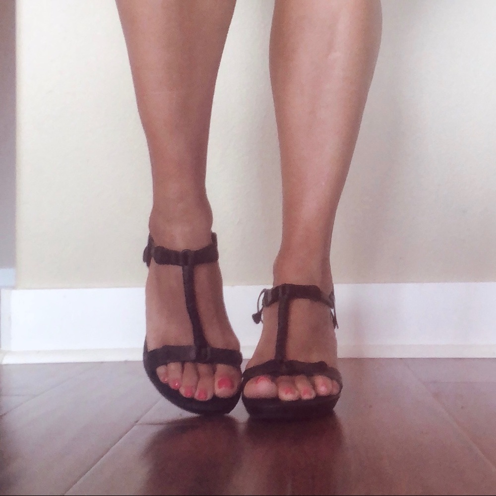Born sandals size 9 Black Leather